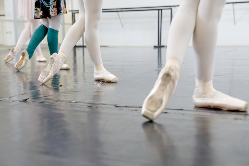 Capa da notícia: Escola de Formação de Bailarinos de Brasília fará audições para crianças de nove a 13 anos, na sexta (18) e no sábado (19)